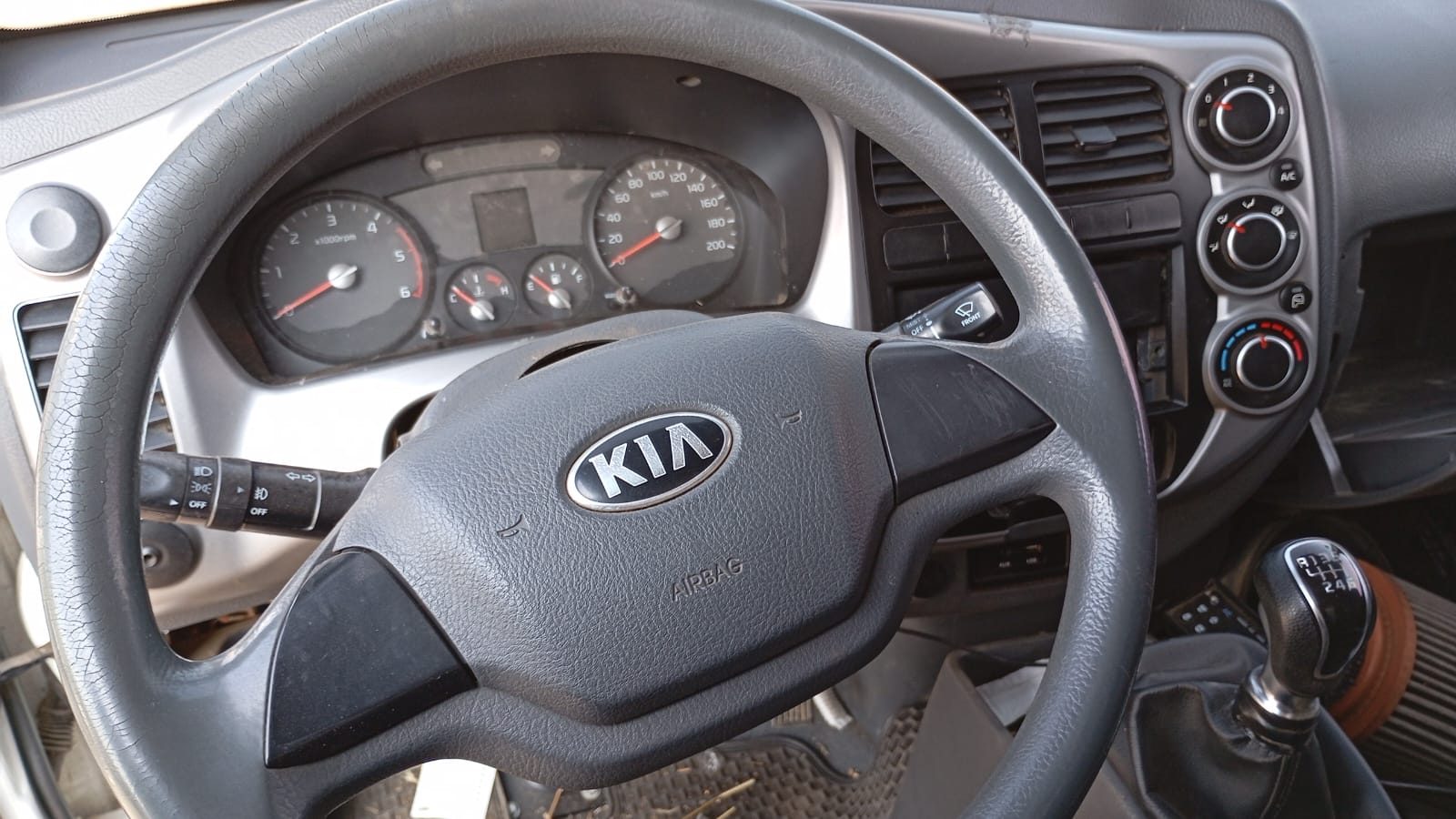 Kia FRONTIER D/CAB. 2010    EN DESARME
